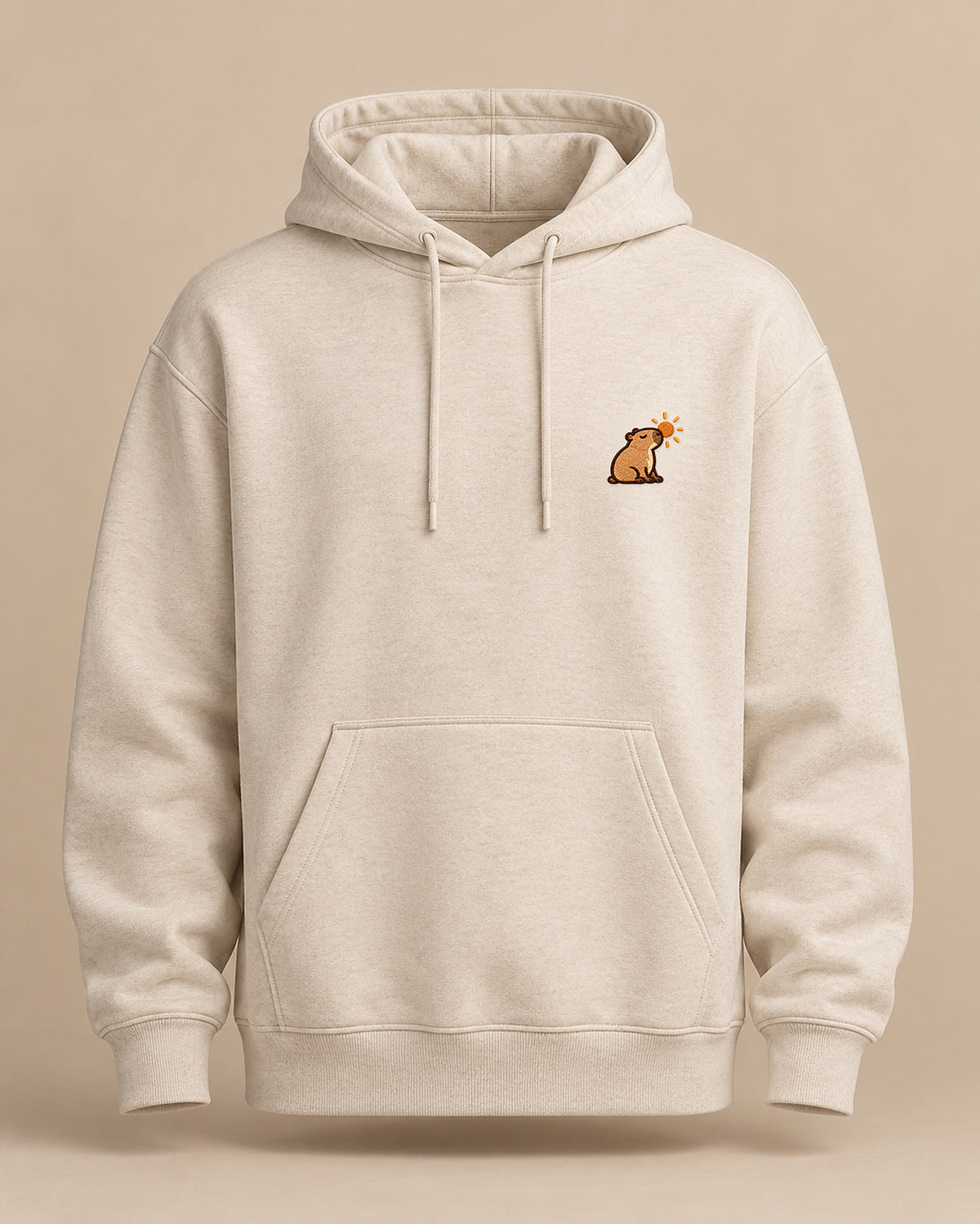 Sunny_Mellowbara – neutrales Produktbild der Kapuzenpullover mit kleiner Stickerei